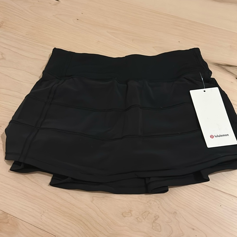 Lululemon Pace Rival Skirt, size 4